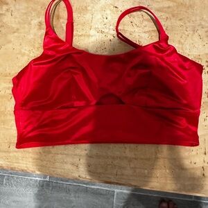 Red silky bra/lingere